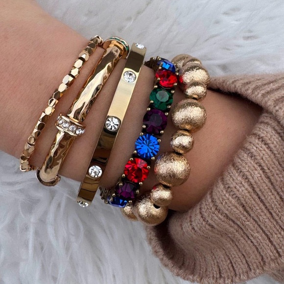 Regal Impression Bracelet - Picture 2 of 2